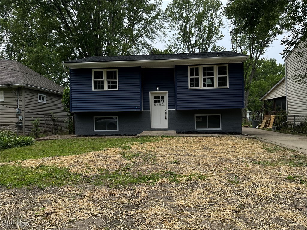 5482 Pleasant Street