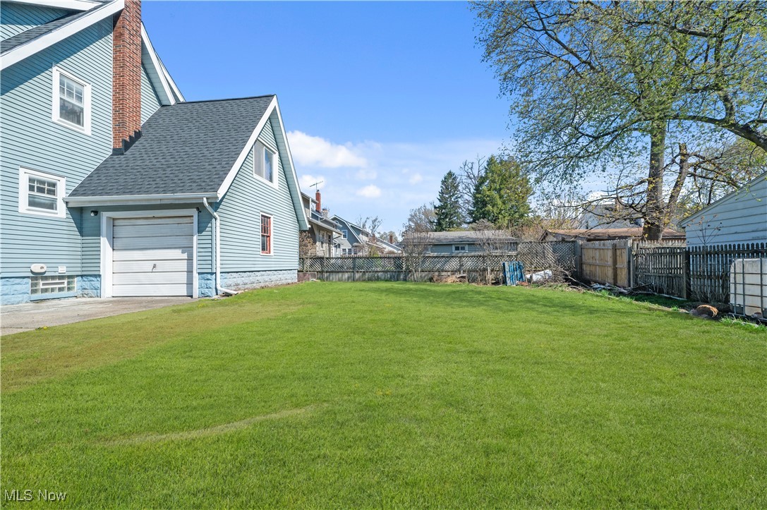1107 Oakland Avenue, Akron, Ohio image 30