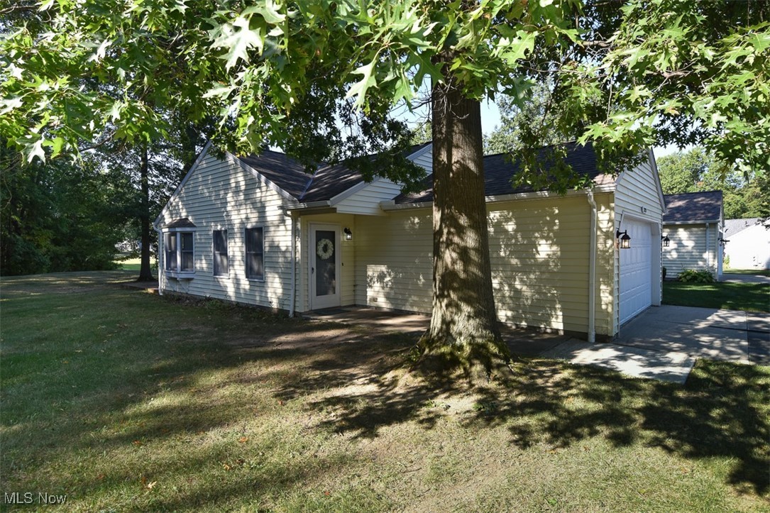 Avon Woods Condo - Residential
