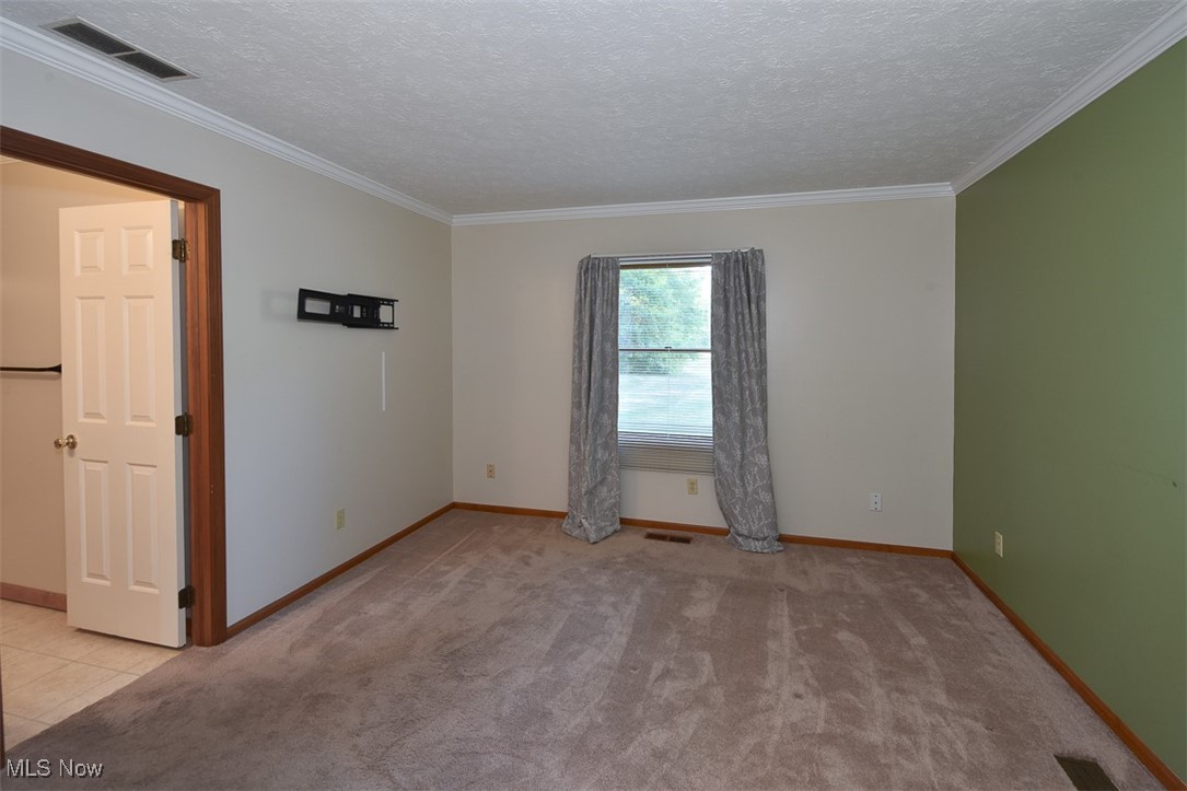 Avon Woods Condo - Residential