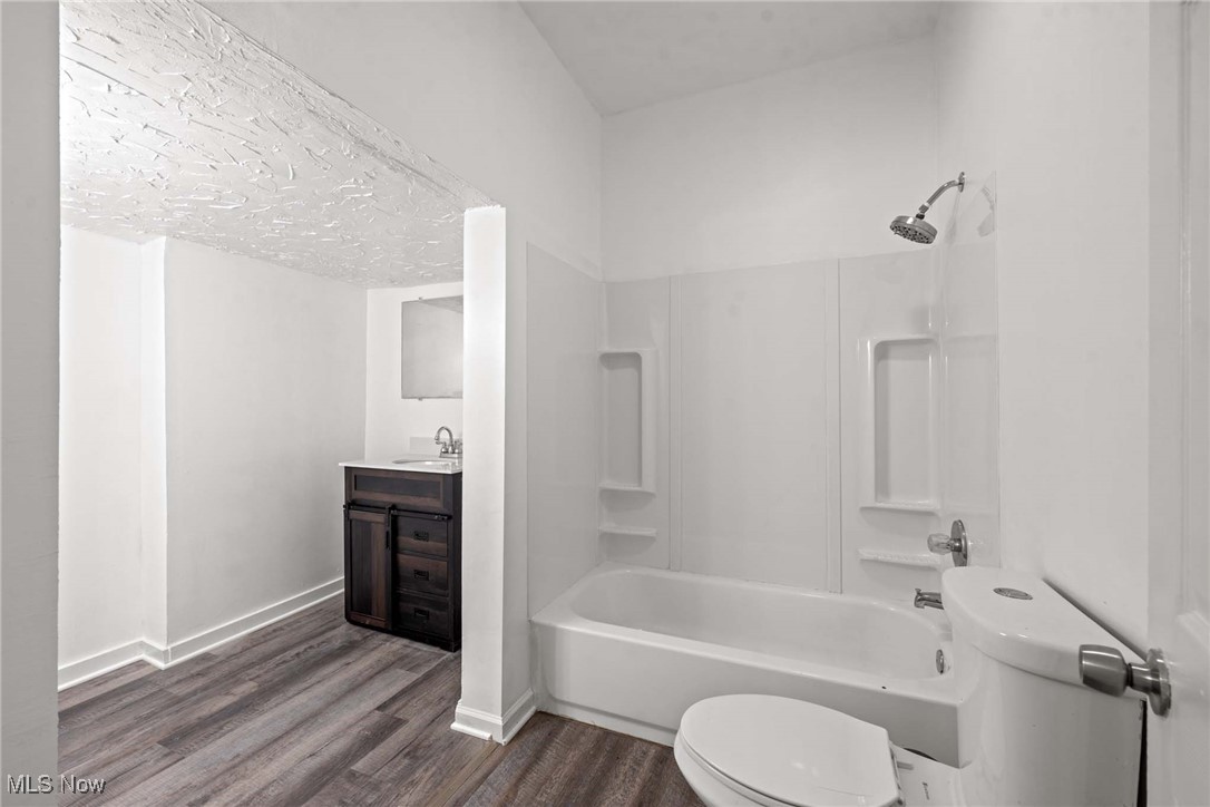 Applewood - Residential Income