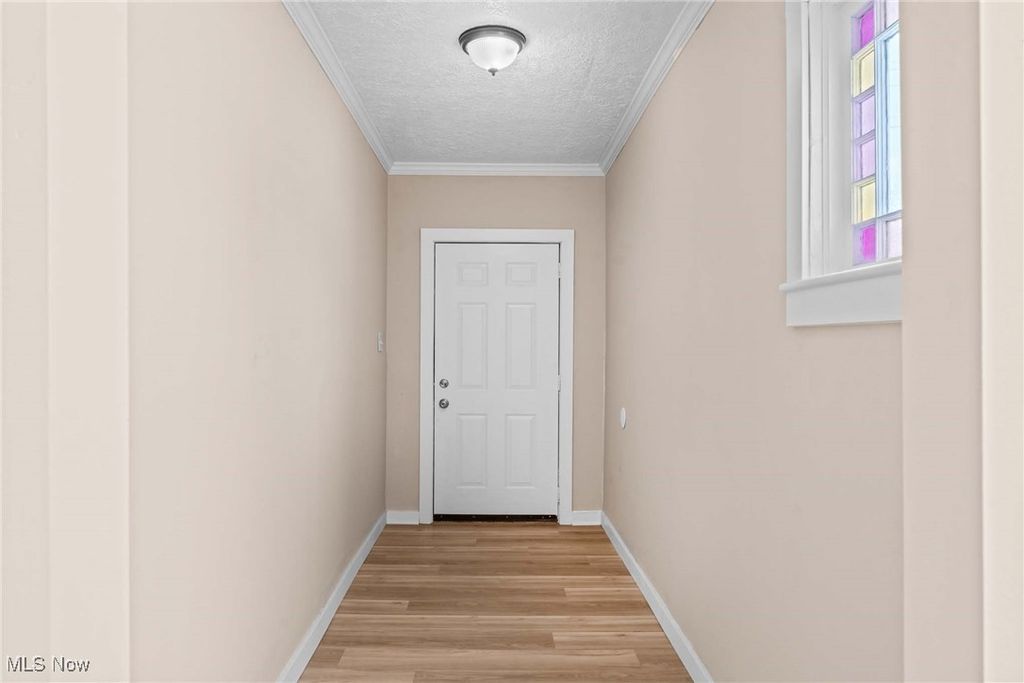 Photo of 3325 W 98th Street, Cleveland, OH 44102 (MLS # 5178864)