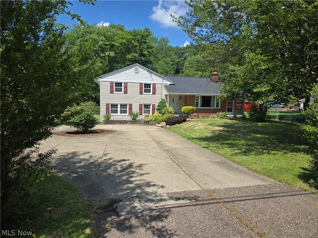 Photo of 1638 S Cleveland Massillon Road, Copley, OH 44321 (MLS # 5190938)