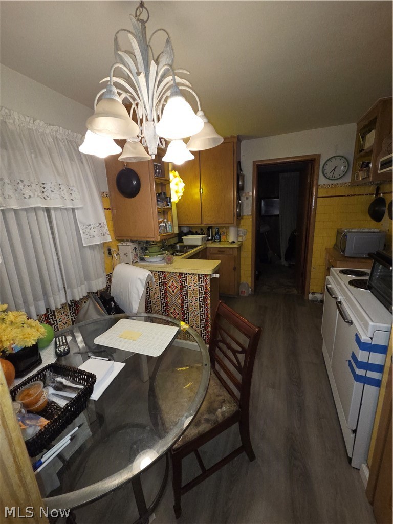 16305 Eldamere Avenue