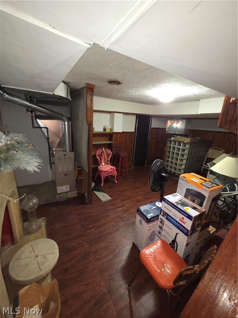 S H Klienman Realty Cos Shake - Residential