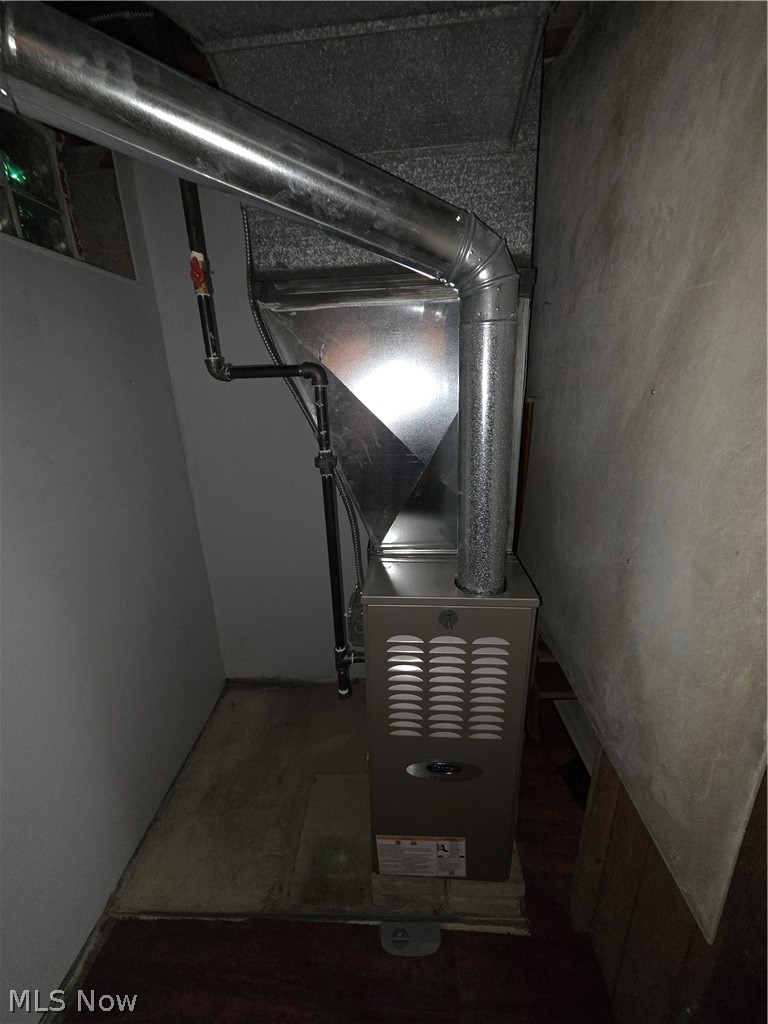 S H Klienman Realty Cos Shake - Residential