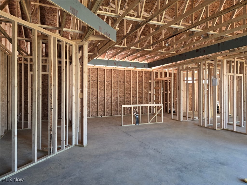 The Courtyards at New Seasons - Residential