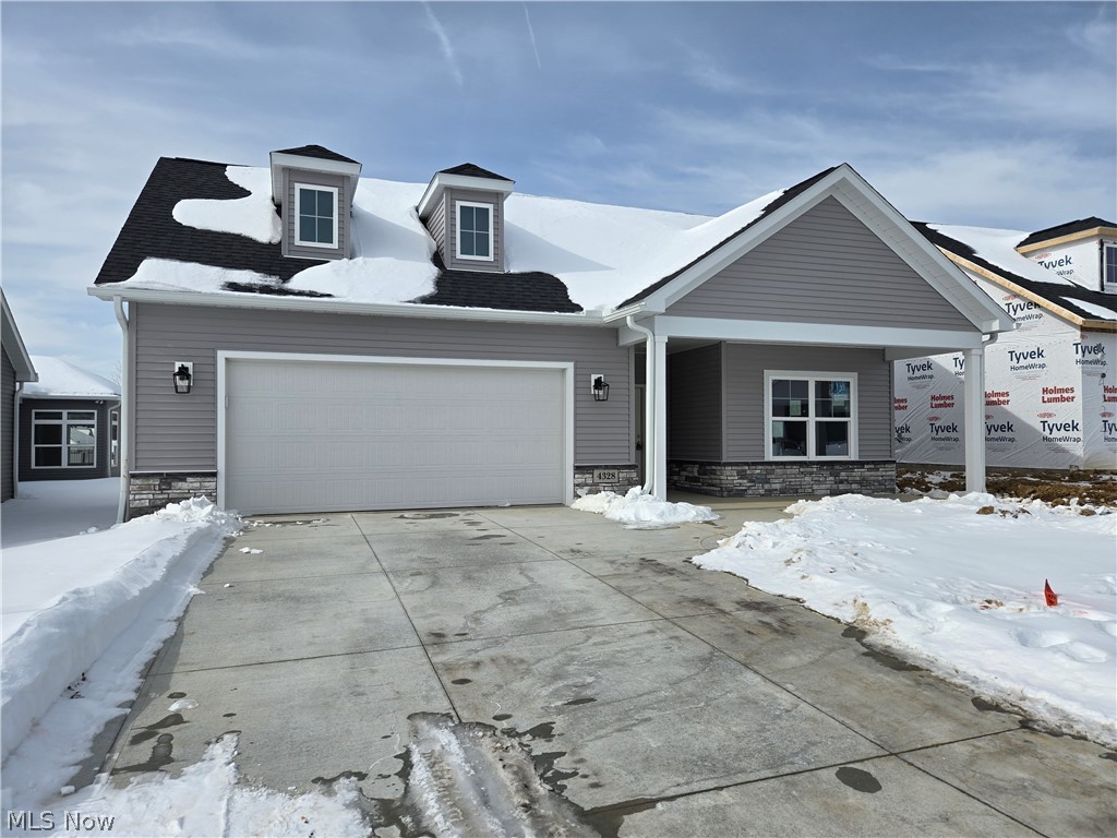 The Courtyards at New Seasons - Residential