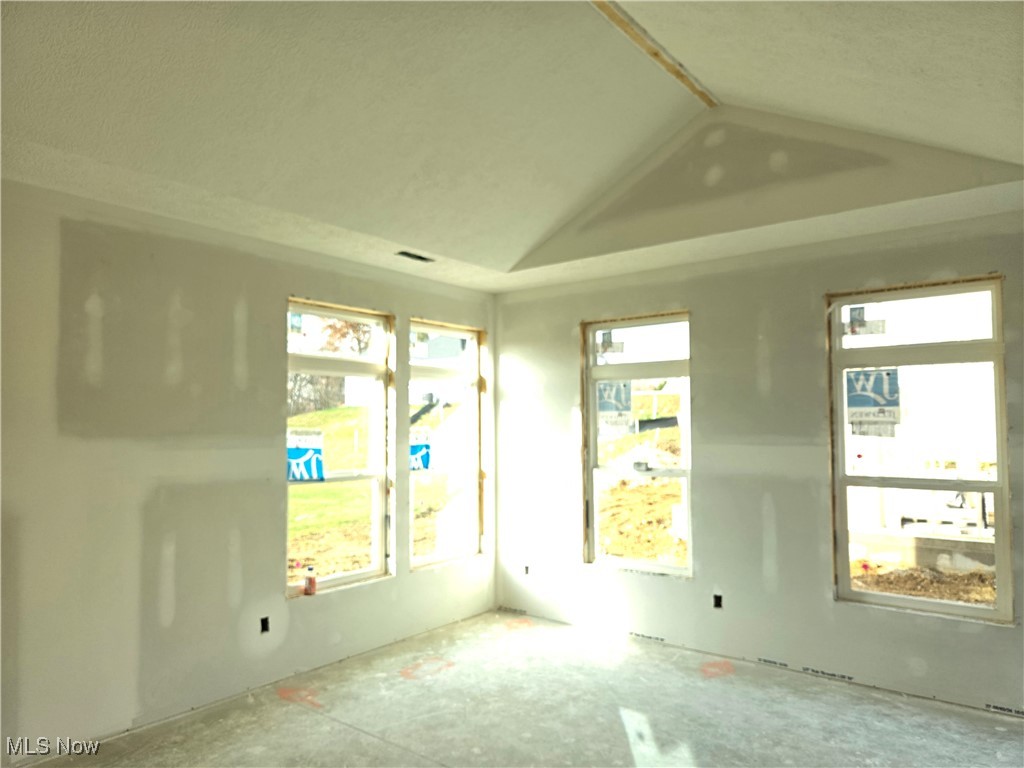 The Courtyards at New Seasons - Residential