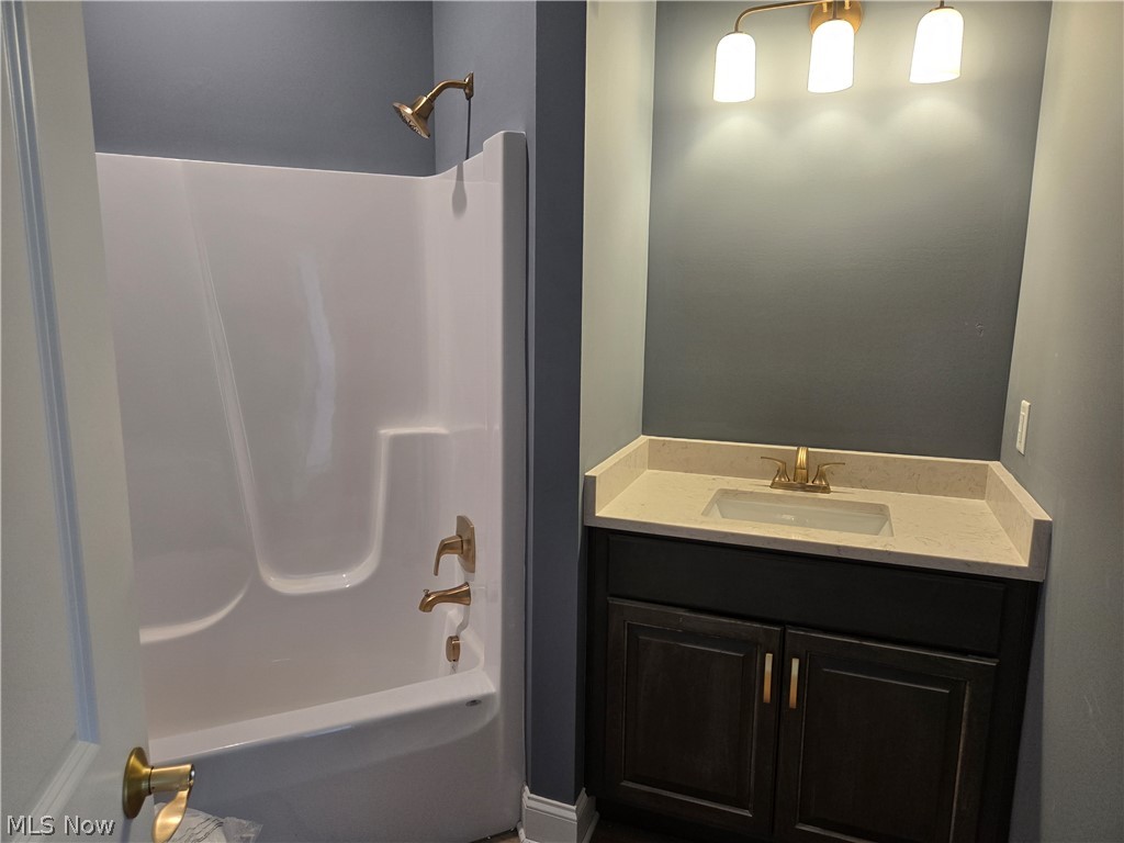 The Courtyards at New Seasons - Residential