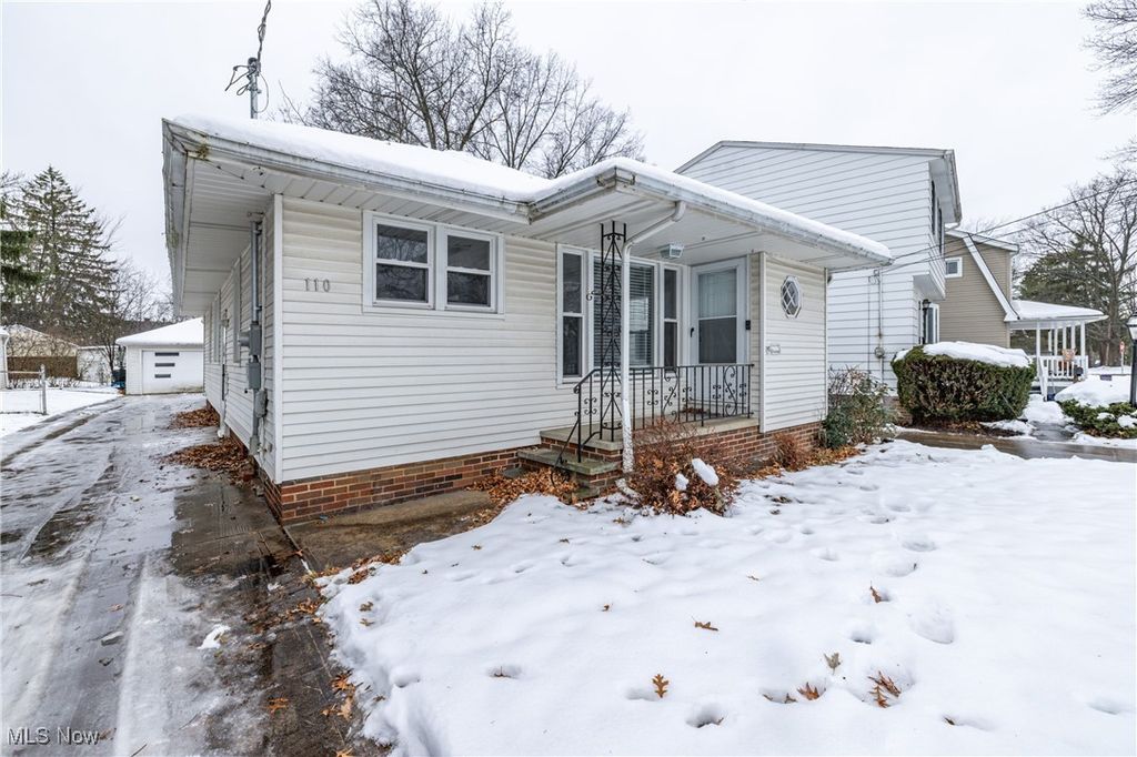 Photo of 110 Talbot Drive, Bedford, OH 44146 (MLS # 5176978)