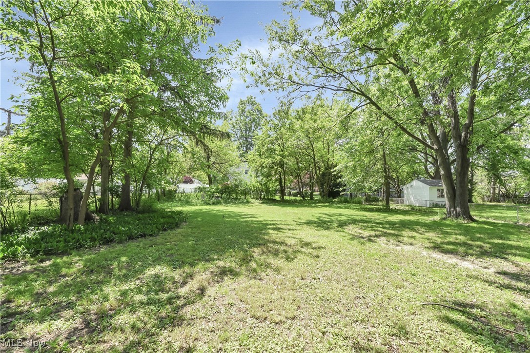 4672 Silverdale Road, North Olmsted, Ohio image 33