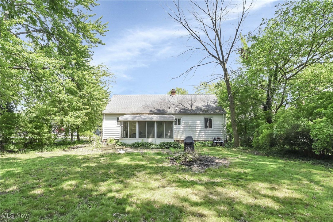 4672 Silverdale Road, North Olmsted, Ohio image 31