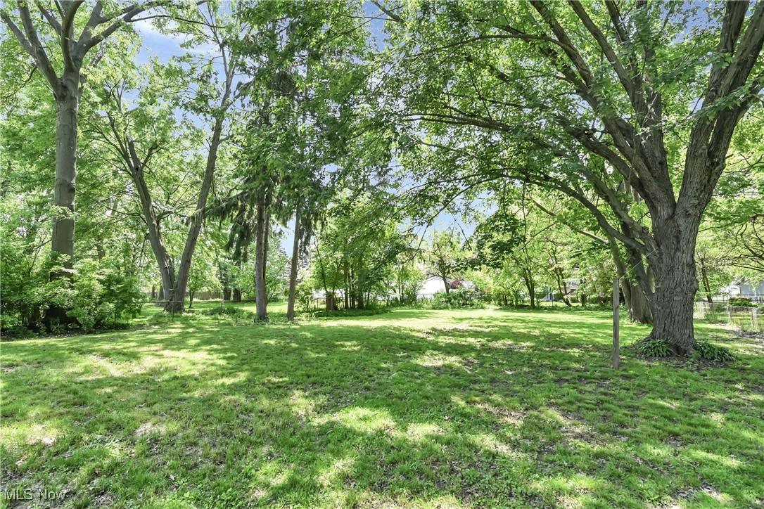 4672 Silverdale Road