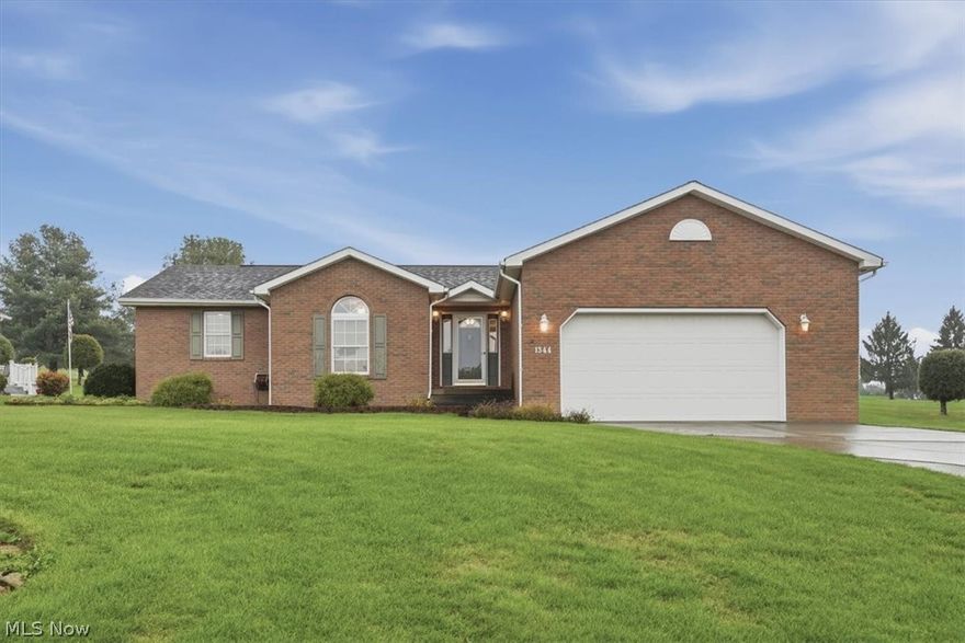 OPEN HOUSE Saturday May 2 from 2:30pm-3:30pm and 4:30pm-6:00pm. Beautiful all-brick ranch perfectly situated along the golf course with stunning fairway views! This 3-bedroom, 2.5-bath home has been lovingly maintained and offers a functional layout with main-floor laundry and a bright three-seasons room filled with natural light. Enjoy peaceful surroundings, solid construction, and plenty of potential to make this home truly your own.