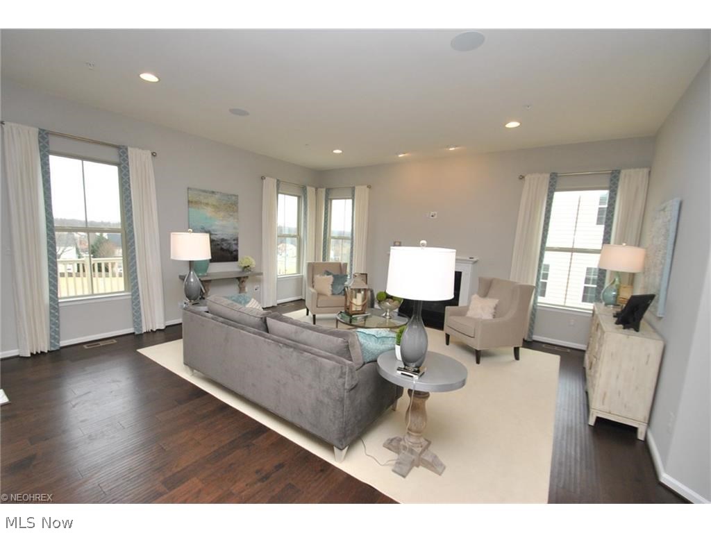 Hampton Place - Residential