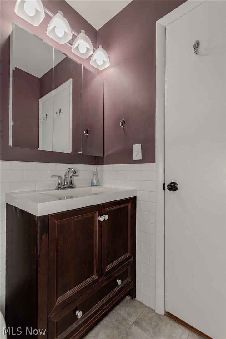 G Kiss & S Miller 02 - Residential