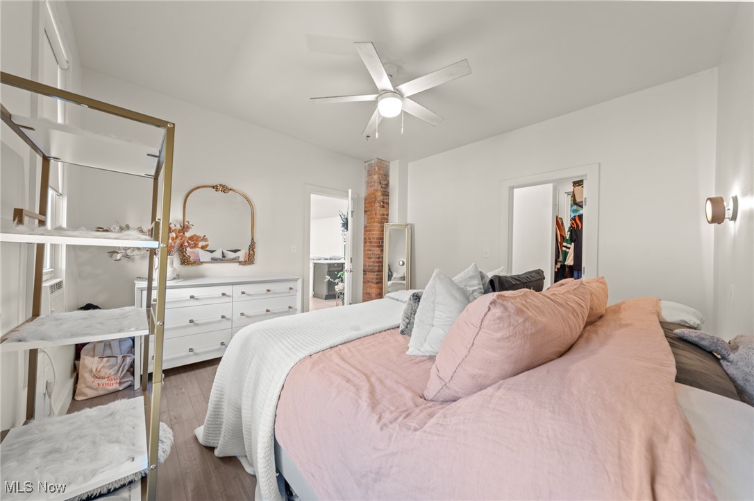 Cleveland, Ohio 44113, United States, 4 Bedrooms Bedrooms, ,4 BathroomsBathrooms,Residential,Contingent,213313