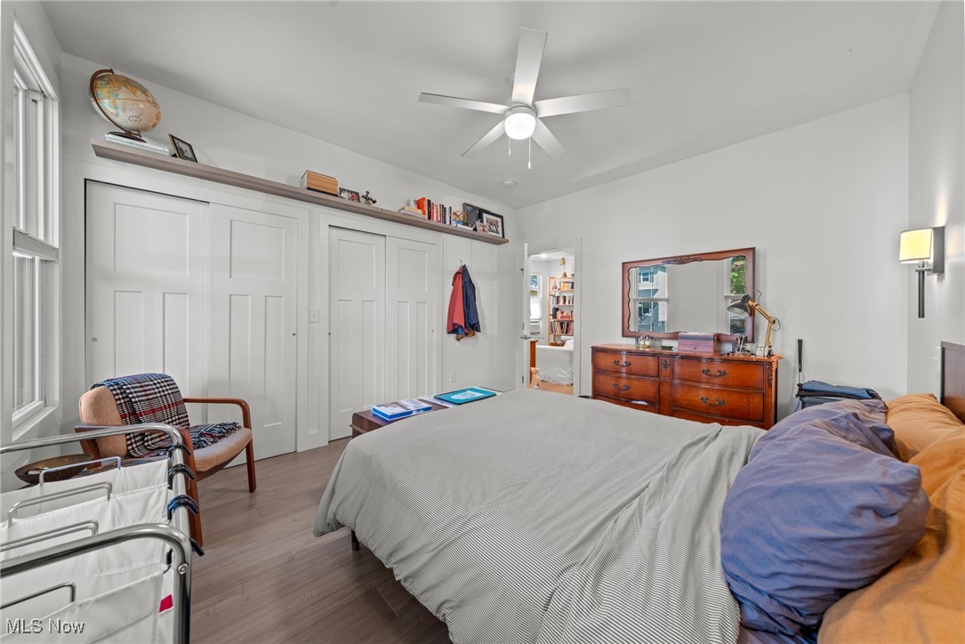 Cleveland, Ohio 44113, United States, 4 Bedrooms Bedrooms, ,4 BathroomsBathrooms,Residential,Contingent,213313