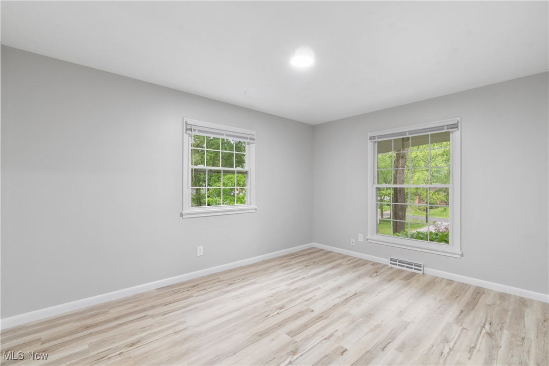 3143 Ethan Allen Road, Barberton, Ohio image 22