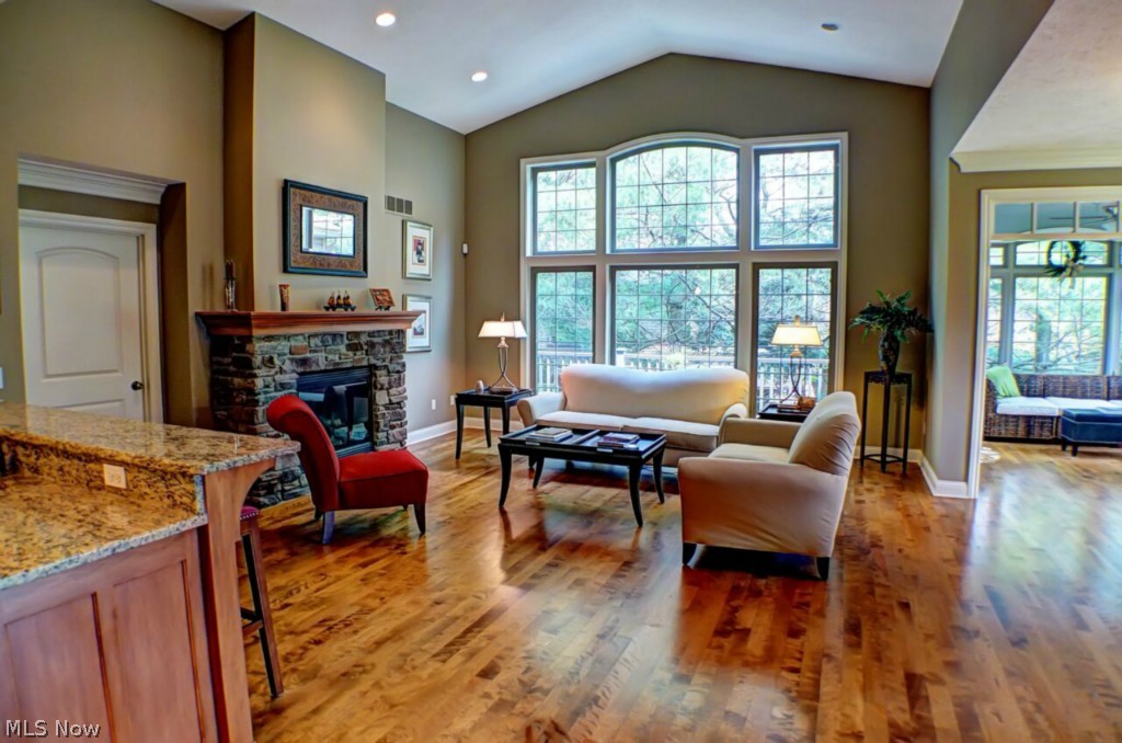 Bradford Pointe - Residential