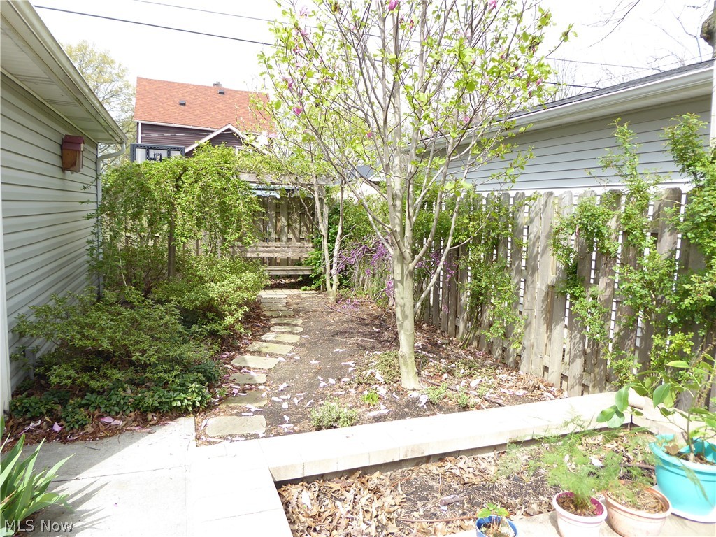 J E Jones Allotment - Residential