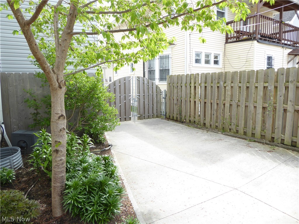 J E Jones Allotment - Residential