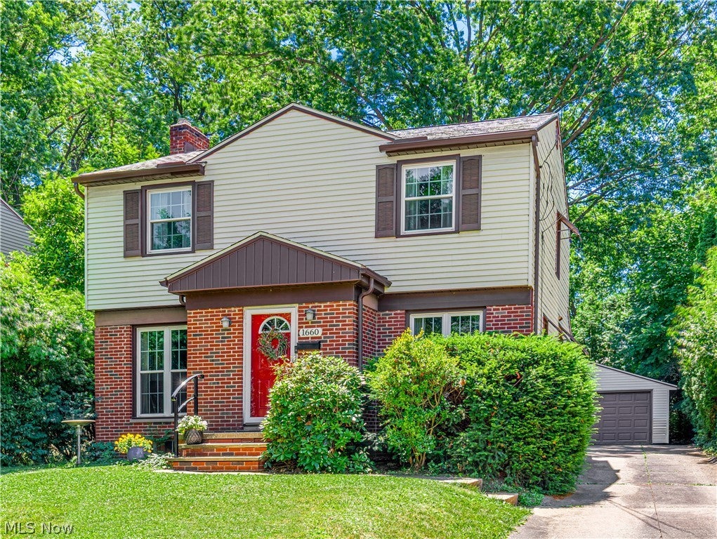 Photo of 1660 Wiltshire Road, Akron, OH 44313 (MLS # 5221177)
