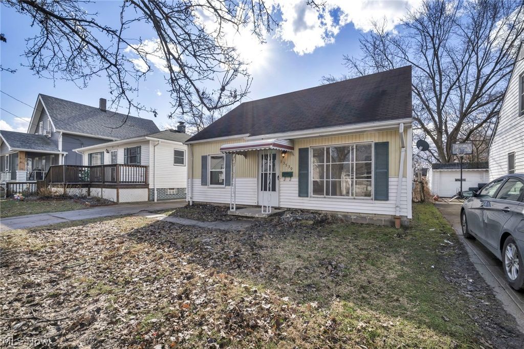 Photo of 13539 Bennington Avenue, Cleveland, OH 44135 (MLS # 5188490)