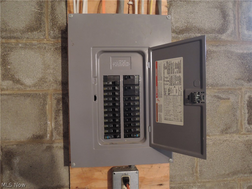 Villas/Pk Place Condo - Residential