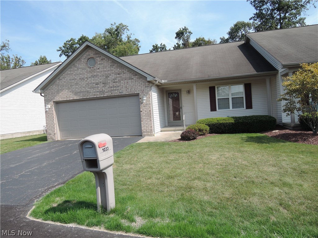 Villas/Pk Place Condo - Residential