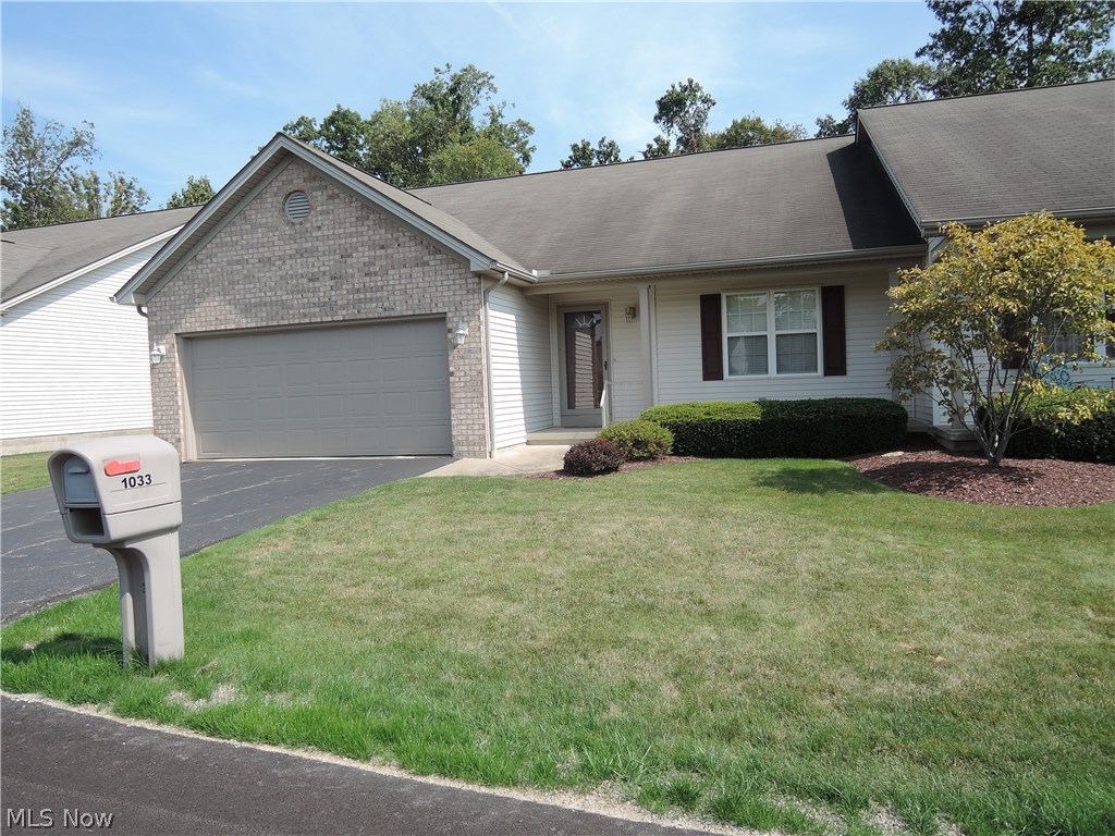 Villas/Pk Place Condo - Residential