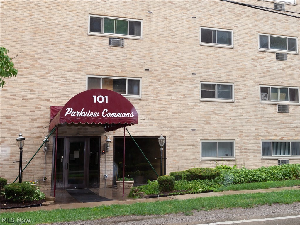 Parkview Commons Condo - Residential