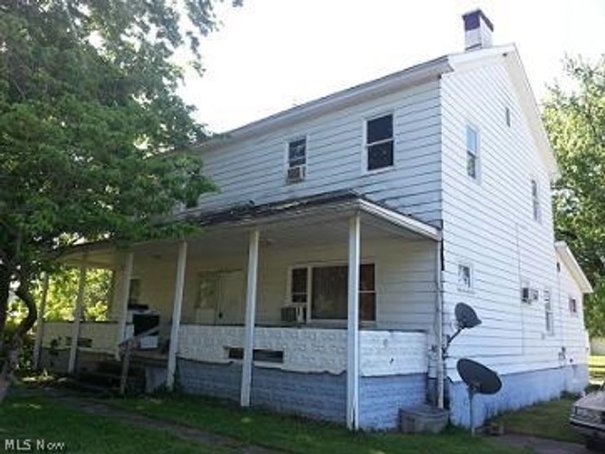 REAL ESTATE AUCTION WED. JUNE 25 @ 5:00 PM; $500 DOWN DAY OF AUCTION.  SELLS CONFIRMATION OF OWNER IN ITS "AS IS" CONDITION. TENANTS PAY THEIR OWN UTILITIES. 24 HOUR NOTICE....