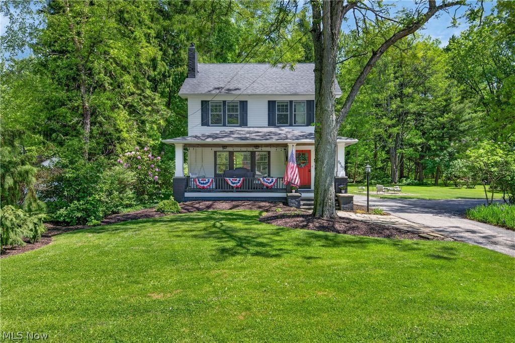 Photo of 8465 Usher Road, Olmsted Falls, OH 44138 (MLS # 5211648)