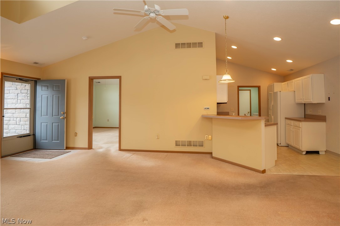 Abbey Glen Condos - Residential