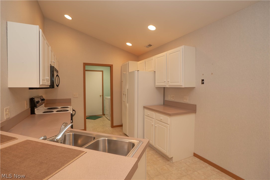 Abbey Glen Condos - Residential