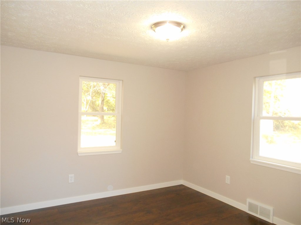 Anna Dean Heights - Residential