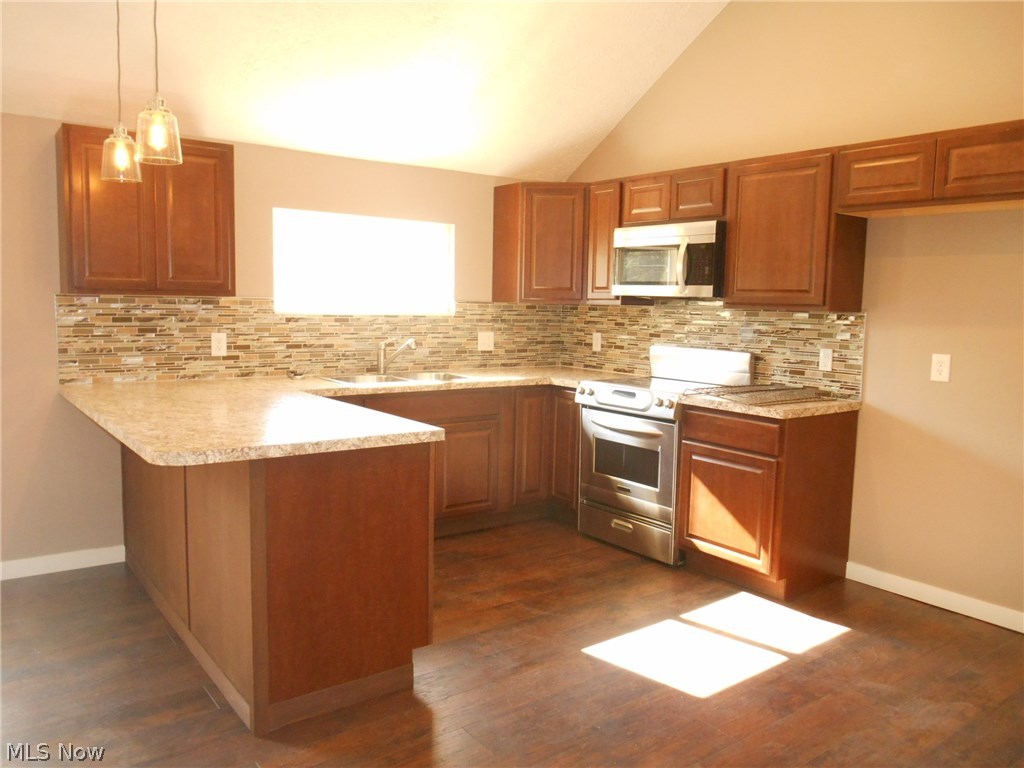 Anna Dean Heights - Residential