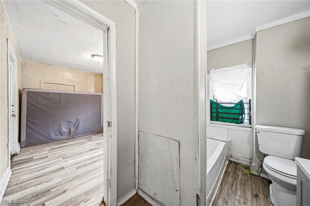 E J Weils - Residential