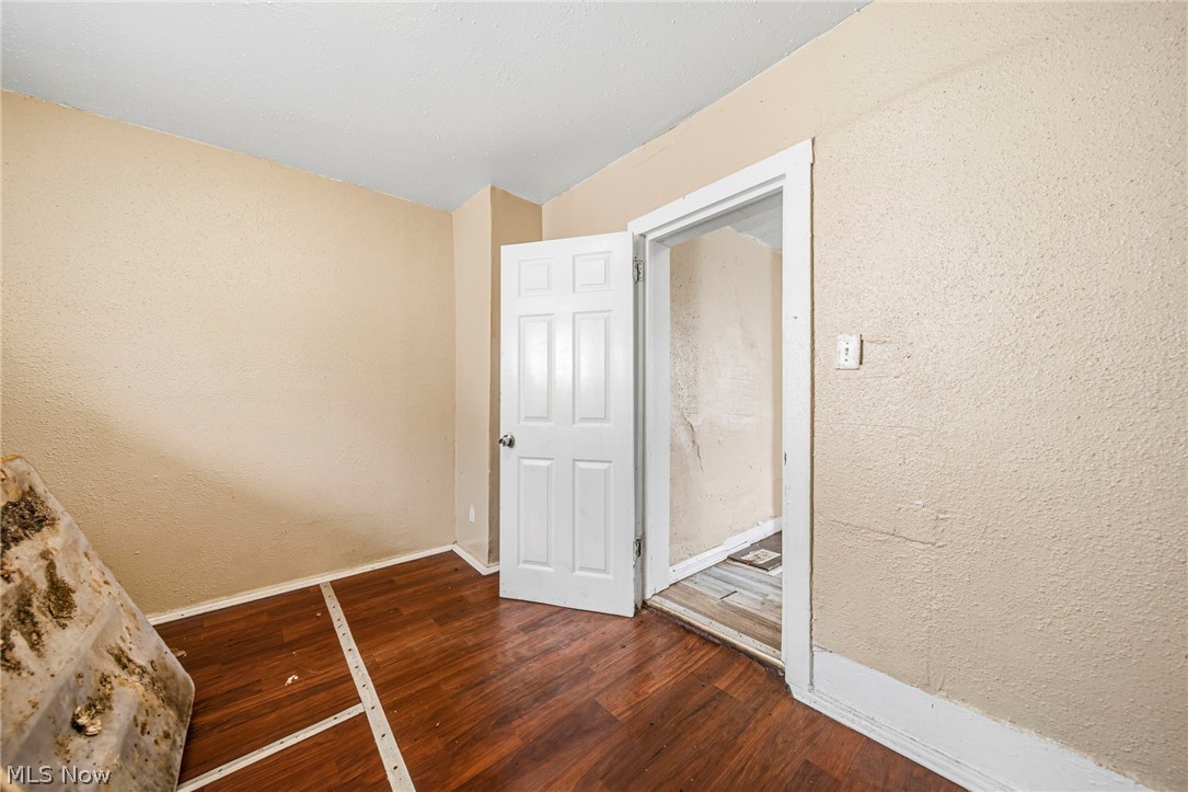 E J Weils - Residential