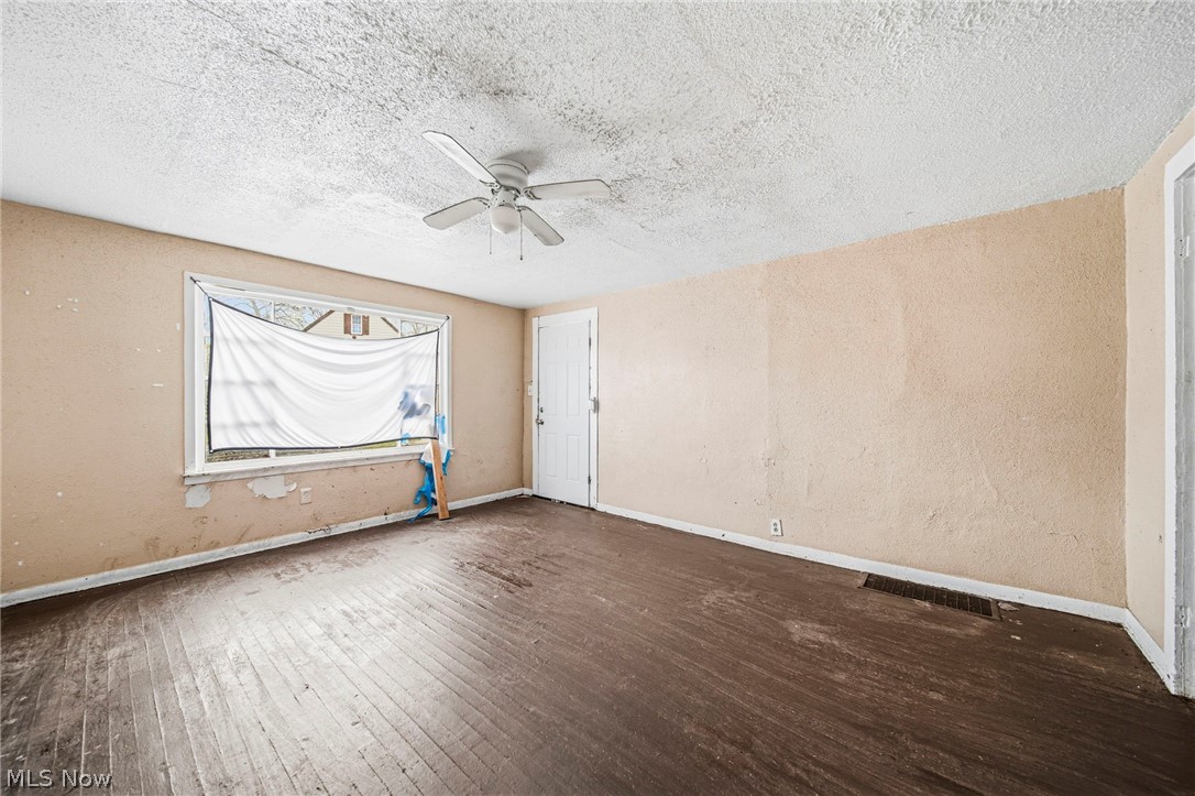 E J Weils - Residential