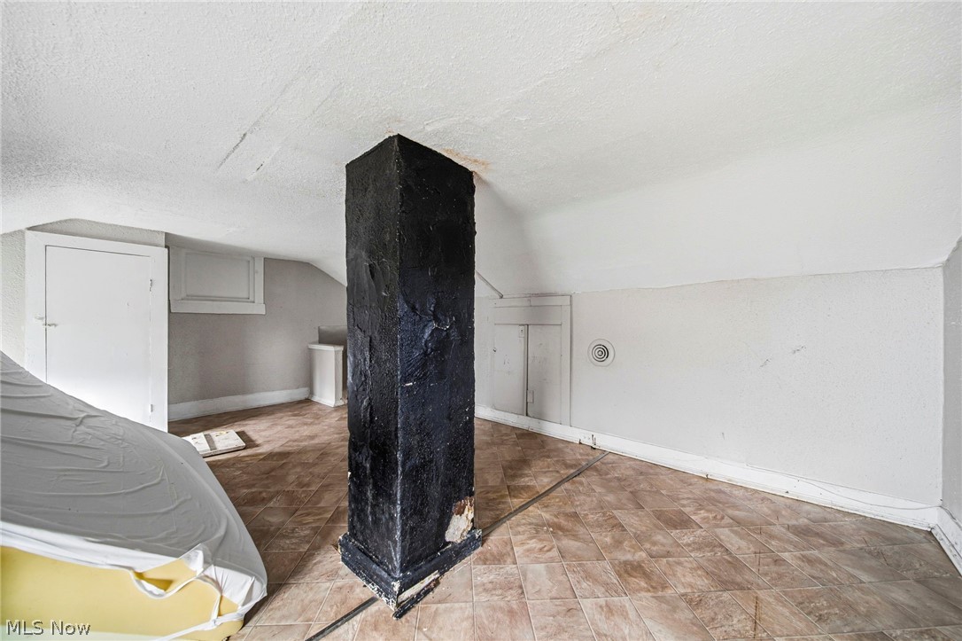 E J Weils - Residential