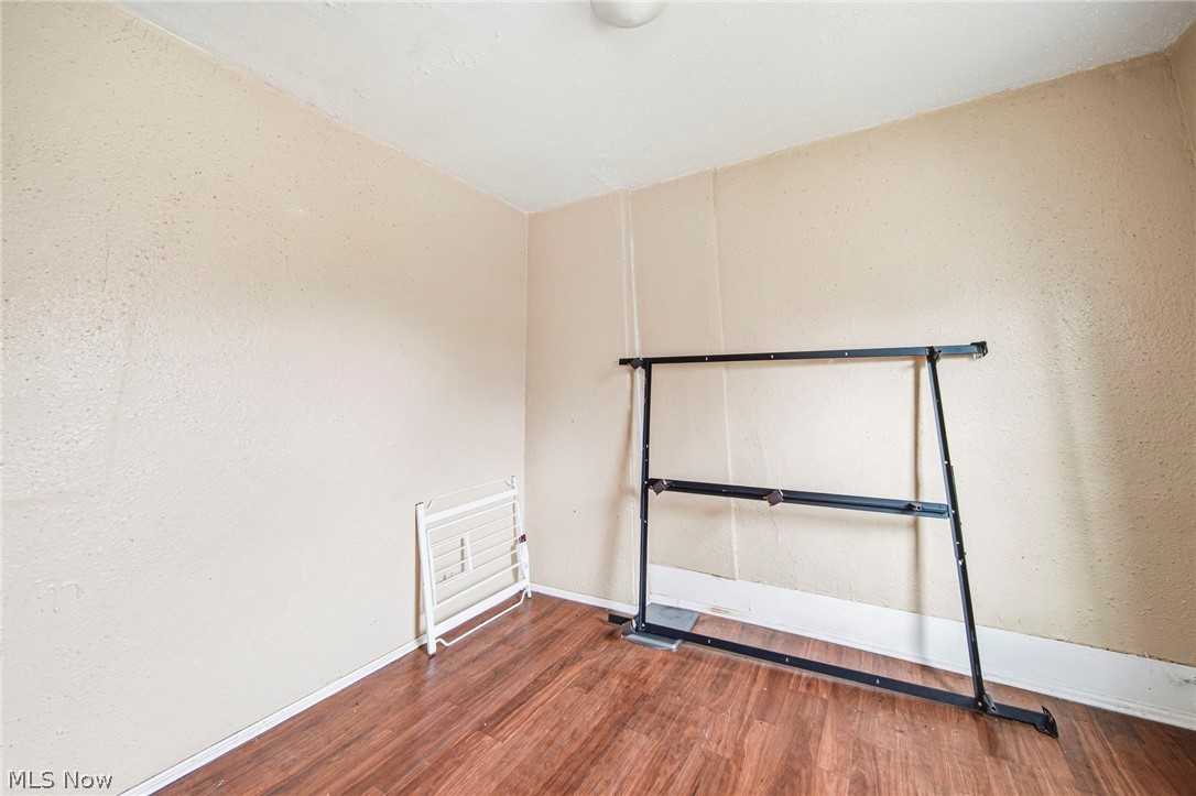 E J Weils - Residential