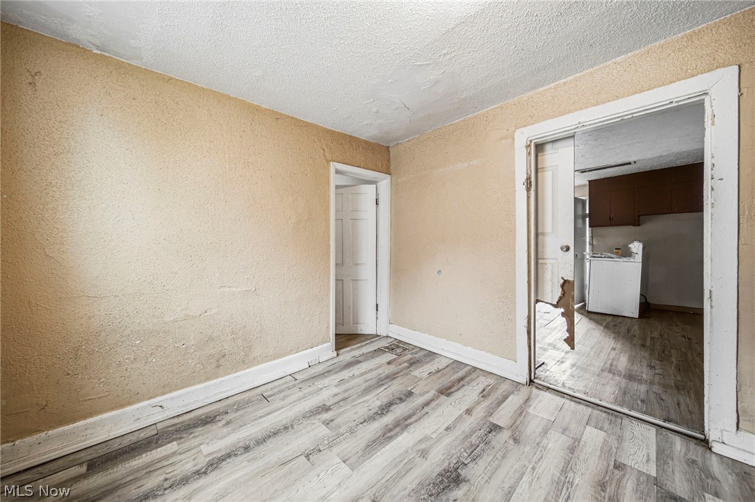 E J Weils - Residential