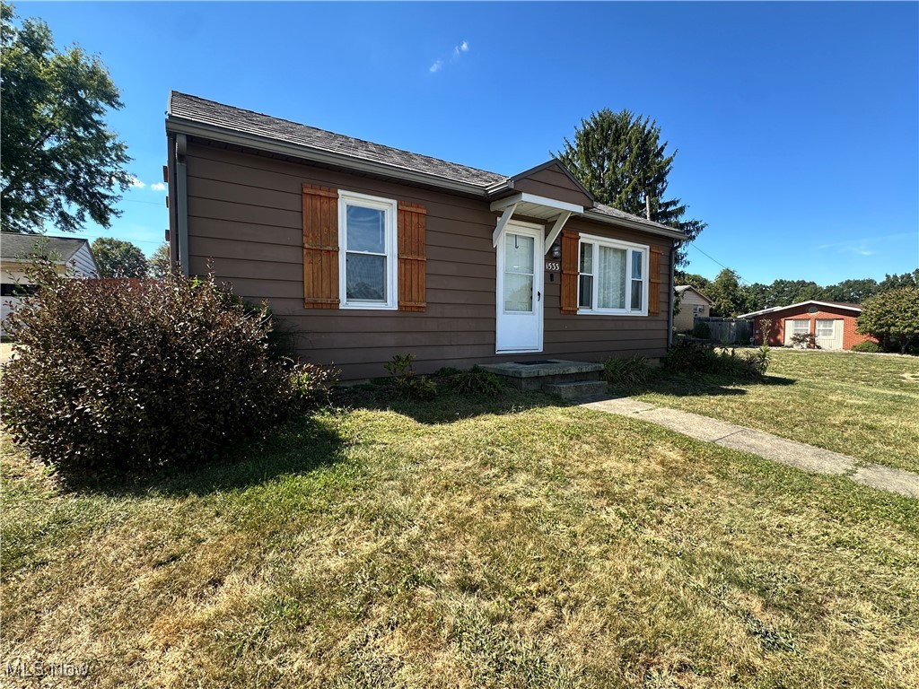 Welcome to 1533 N 13th Street, a charming ranch home located on a spacious corner lot in Cambridge. This well-cared-for property offers a comfortable and functional layout with 2 bedrooms, 1 full bath, and 810 square feet of living space on the main level. The bright and inviting living room features hardwood floors and flows seamlessly into the updated kitchen, complete with modern cabinetry, stylish backsplash, and included appliances. Both bedrooms are nicely sized with neutral finishes, making them easy to personalize.
The full unfinished basement nearly doubles the square footage, providing laundry, utilities, and abundant storage space with plenty of potential to finish for additional living area if desired. Outside, enjoy a private fenced-in patio that is perfect for entertaining, dining, or relaxing, along with a detached one-car garage and paved driveway for off-street parking.
This home is equipped with forced air gas heat and central air, offering year-round comfort, and is connected to public water and sewer. With its manageable size, thoughtful updates, and convenient location, this home is ideal for first-time buyers, those looking to downsize, or anyone seeking a low-maintenance property with room to grow.
Move-in ready and full of potential, this property is ready for its next owner to call it home. Don’t miss your opportunity to see all that 1533 N 13th Street has to offer—schedule your showing today!