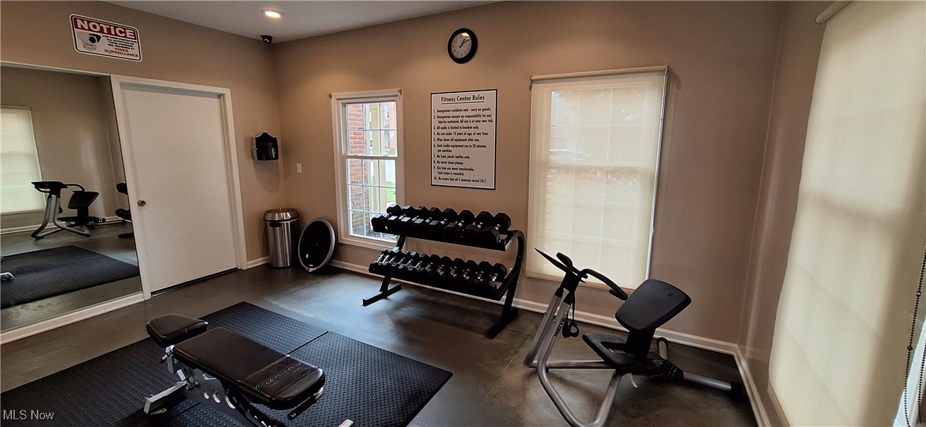 Georgetown/Lyndhurstcondo - Residential