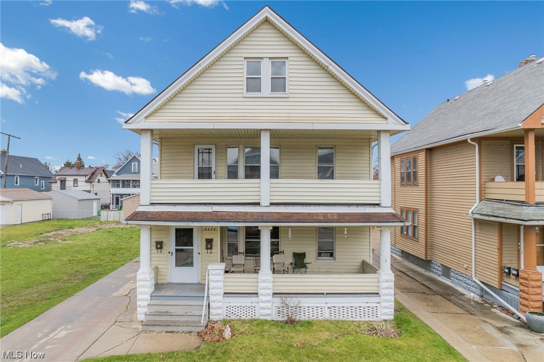 Washington Park - Residential Income