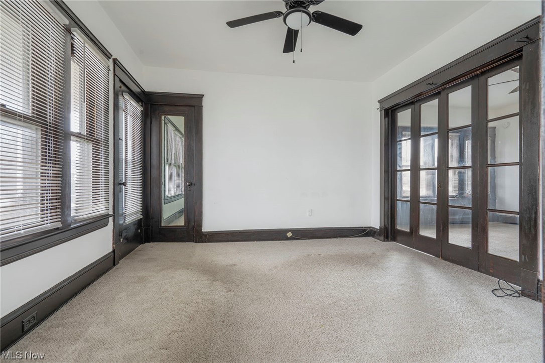 Washington Park - Residential Income