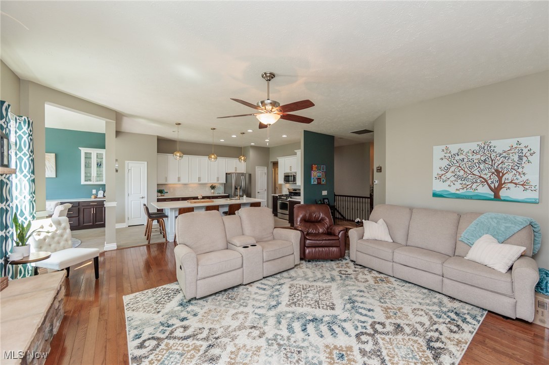 2516 Berkshire Avenue, Avon, Ohio image 12